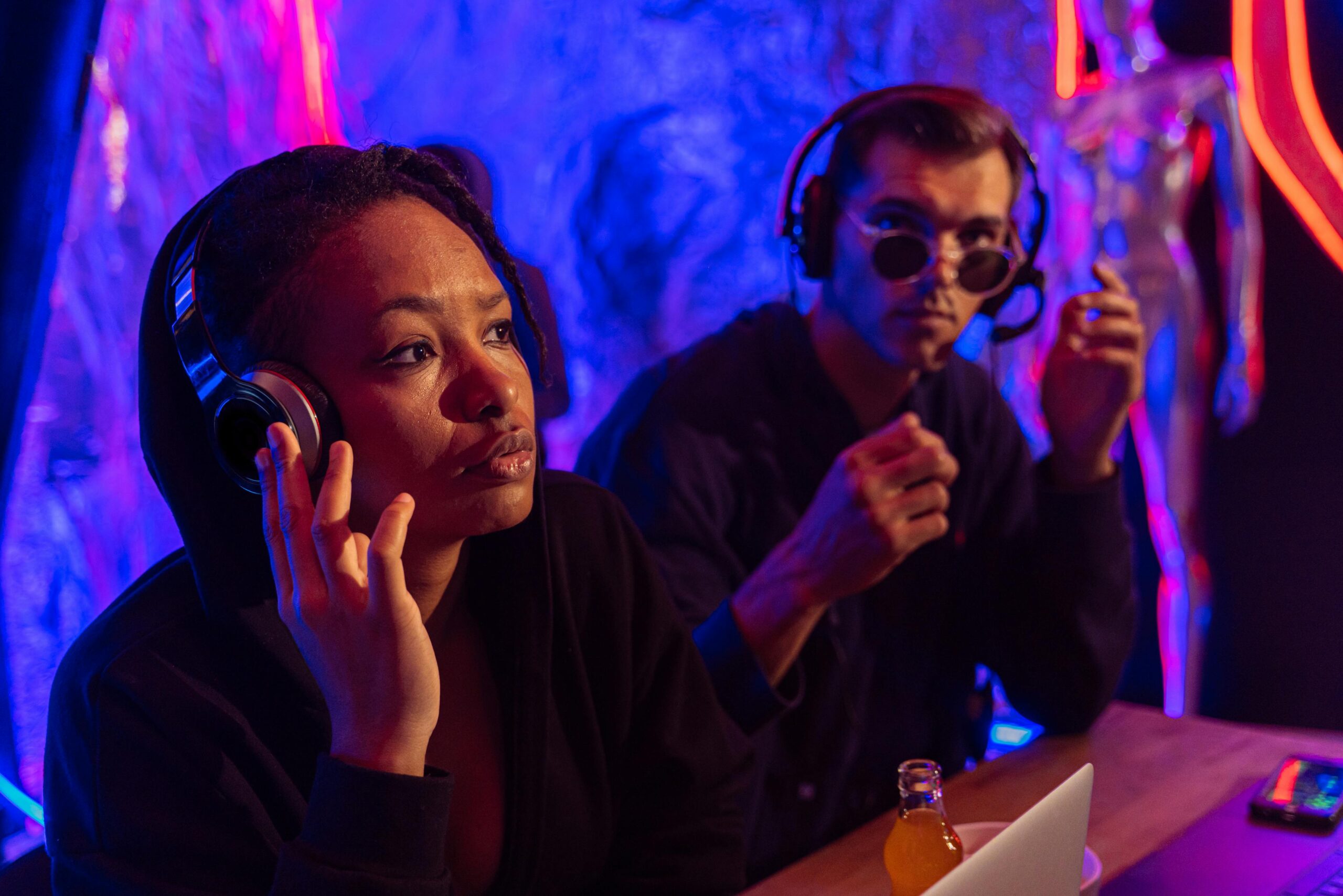 Warning signs and red flags to look out for when choosing a cyber security bootcamp.